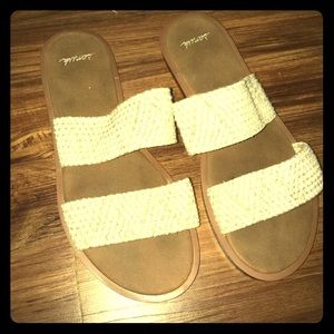 Size 6 Sanuk sandals